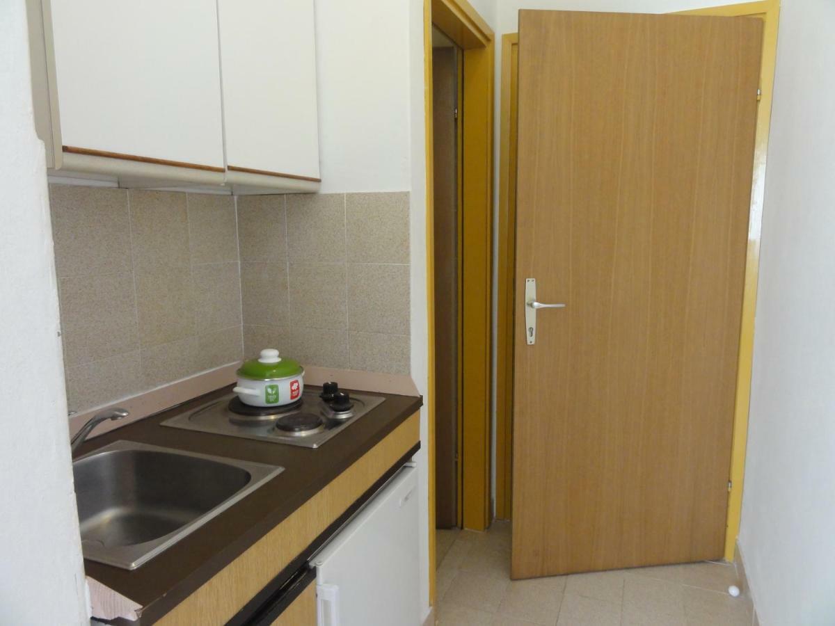 Nice And Cozy Apartment Ferry In Medulin Exterior foto