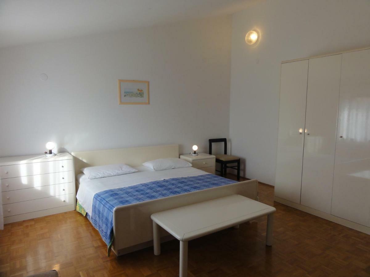 Nice And Cozy Apartment Ferry In Medulin Exterior foto